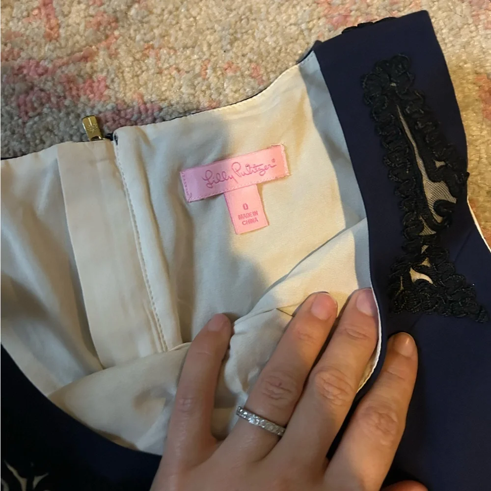Lilly Pulitzer Navy Embroidered Dress Size 0 Classic Resort Chic - Picture 12 of 12